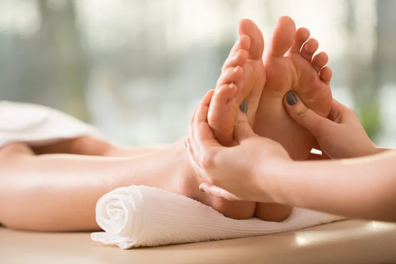 Foot care: support for foot problems and foot pain relief